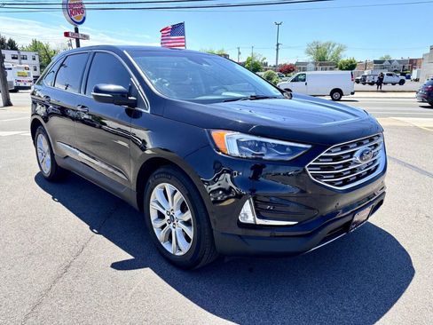 Used 2019 Ford Edge Titanium w/ Equipment Group 301A AWD/4WD image 7