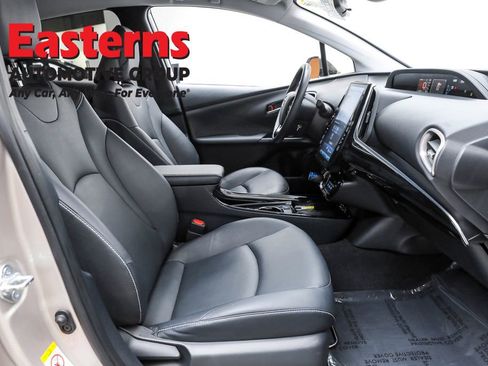 Used 2020 Toyota Prius Prime XLE image 23