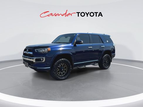 Certified 2017 Toyota 4Runner Limited AWD/4WD image 4