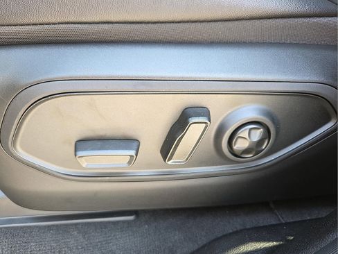 New 2025 Jeep Grand Cherokee Altitude AWD/4WD image 15