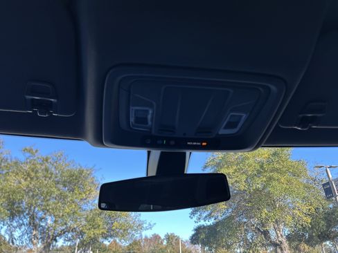 Used 2021 Chevrolet Silverado 1500 Custom image 26