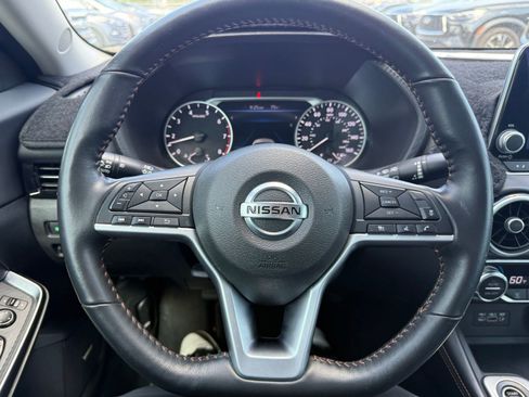 Used 2021 Nissan Sentra SR w/ SR Premium Package FWD image 17