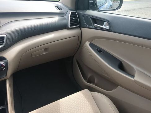 Used 2021 Hyundai Tucson SEL FWD image 16