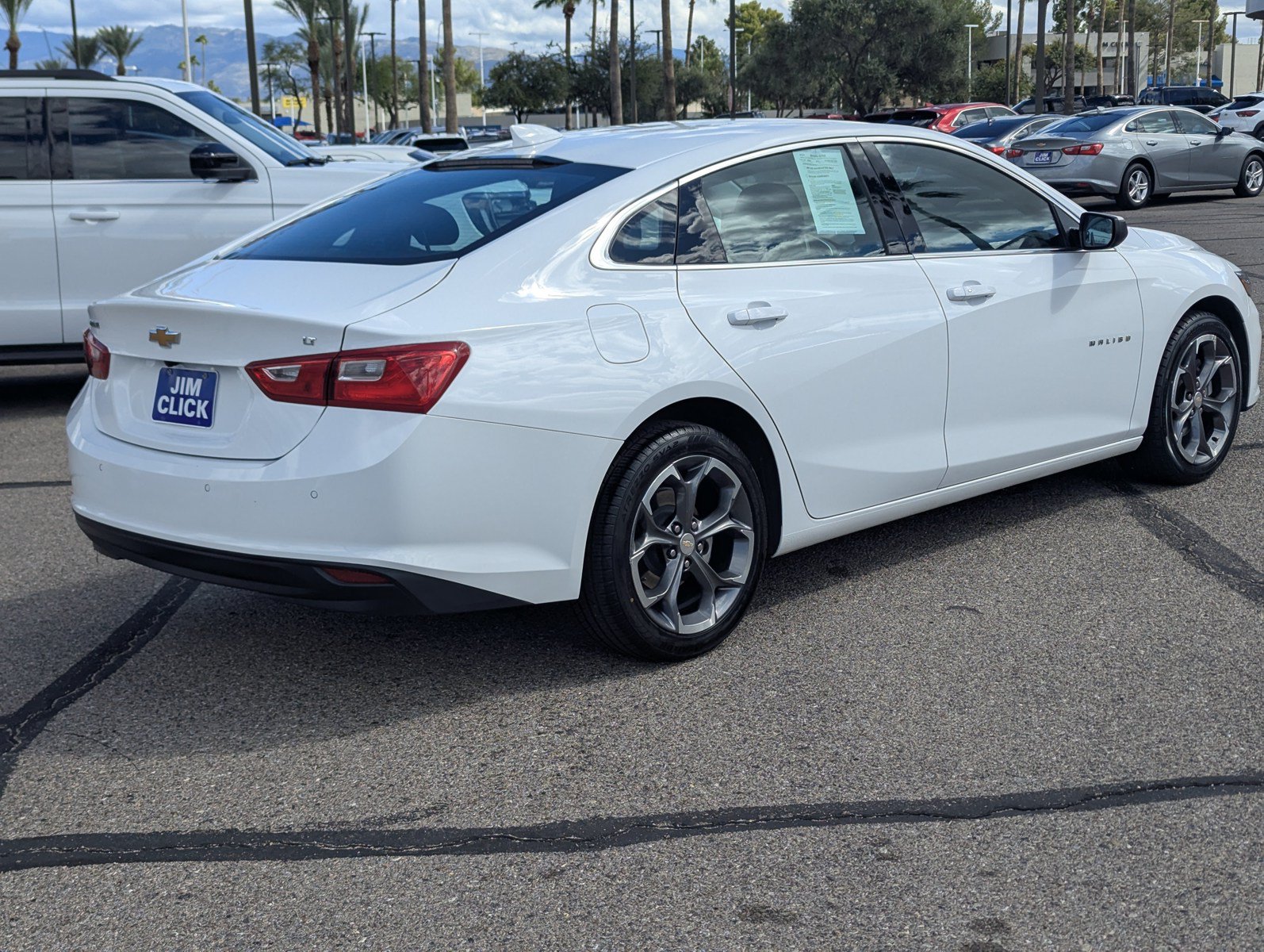 Used 2024 Chevrolet Malibu LT FWD image 2