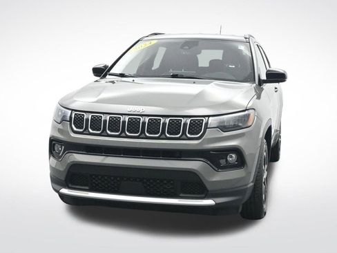 Used 2024 Jeep Compass Limited AWD/4WD image 2