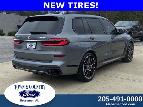 Used 2023 BMW X7 M60i image 3