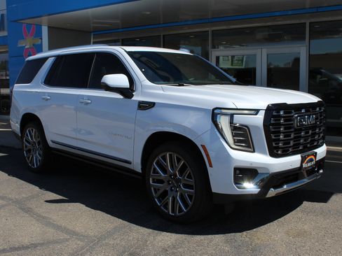 New 2026 GMC Yukon Denali Ultimate AWD/4WD image 1