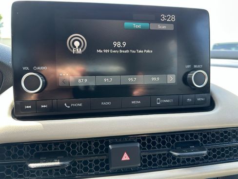 Used 2024 Honda HR-V LX image 49