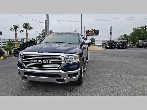 Used 2024 RAM 1500 Laramie AWD/4WD image 37