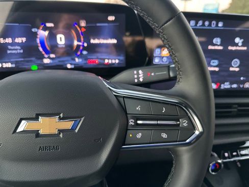 New 2025 Chevrolet Silverado EV LT image 31