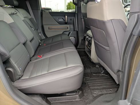 Used 2025 GMC Hummer EV 2X AWD/4WD image 24