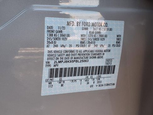 Used 2023 Lincoln Nautilus Reserve w/ Equipment Group 201A image 23