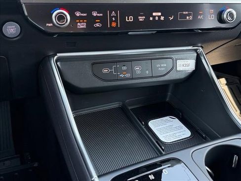 New 2026 Kia Carnival SX FWD image 22