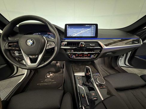 Certified 2023 BMW 530i xDrive w/ Premium Package AWD/4WD image 16