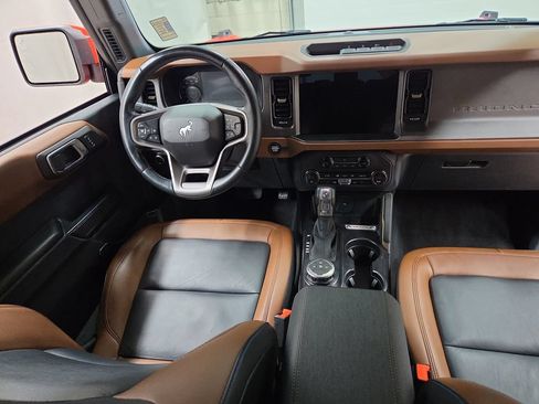 Used 2024 Ford Bronco Outer Banks AWD/4WD image 13