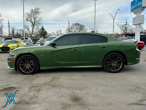 Used 2023 Dodge Charger R/T w/ Cold Weather Package RWD image 4