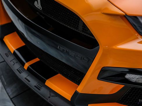 Used 2021 Ford Mustang Shelby GT500 w/ Technology Package image 32