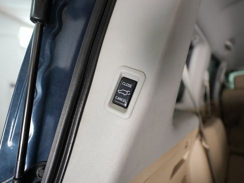 Used 2014 Nissan Armada SV image 12