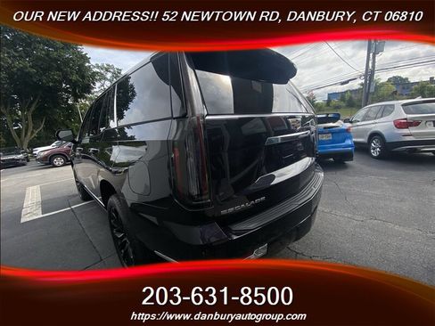 Used 2025 Cadillac Escalade Premium Luxury w/ Touring Package AWD/4WD image 6