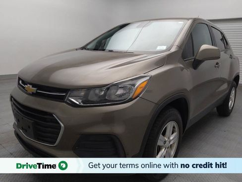 Used 2022 Chevrolet Trax LS w/ Tint and Cruise Package AWD/4WD image 1