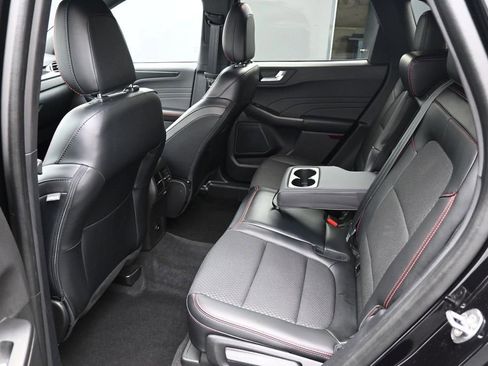 Used 2024 Ford Escape ST-Line w/ Tech Pack #1 AWD/4WD image 29