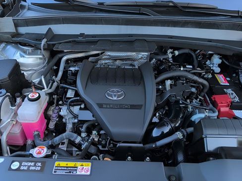 Used 2024 Toyota Grand Highlander Limited image 43