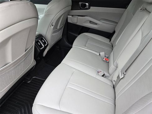 New 2026 Kia Sorento S FWD image 21