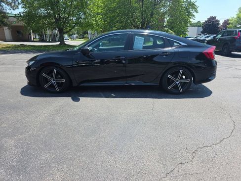 Used 2016 Honda Civic EX image 4