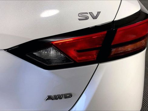 Used 2024 Nissan Altima 2.5 SV AWD/4WD image 41