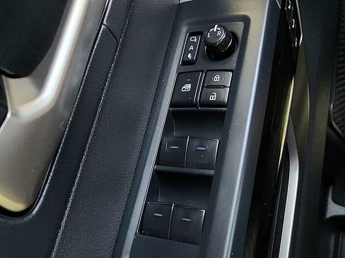 Used 2025 Toyota Tundra Limited AWD/4WD image 21