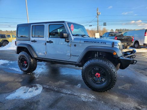 Used 2017 Jeep Wrangler Unlimited Sport image 18