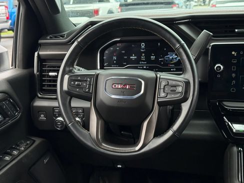 Used 2024 GMC Sierra 2500 AT4 w/ AT4 Premium Plus Package AWD/4WD image 7
