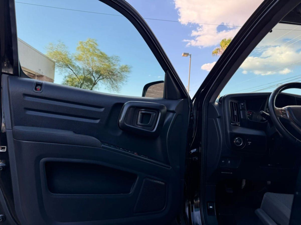 Used 2013 Honda Ridgeline Sport image 33