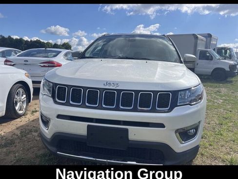 Used 2018 Jeep Compass Limited w/ Navigation Group AWD/4WD image 9