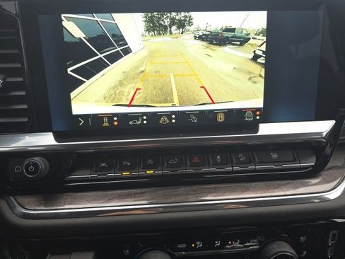 Used 2024 Chevrolet Silverado 1500 LTZ image 28