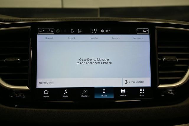 Certified 2024 Chrysler Pacifica Touring-L FWD image 37