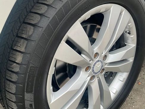 Used 2012 Mercedes-Benz GL 450 4MATIC image 4