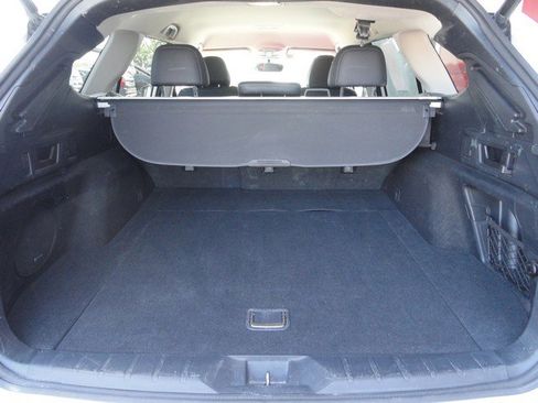 Used 2022 Subaru Outback Limited image 12