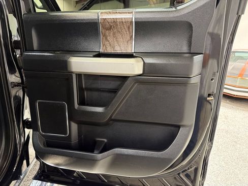 Used 2019 Ford F250 Lariat w/ Lariat Ultimate Package AWD/4WD image 44