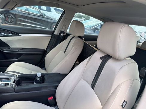 Used 2016 Honda Civic EX image 4