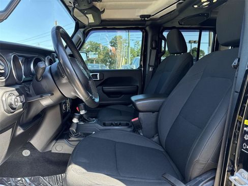 Used 2021 Jeep Gladiator Sport AWD/4WD image 11