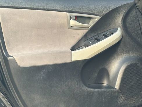 Used 2013 Toyota Prius Three w/ Solar Roof Pkg FWD image 12