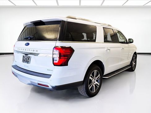 Used 2023 Ford Expedition Max Limited image 4