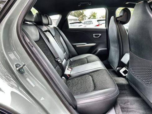 Used 2025 Kia K4 GT-Line image 13