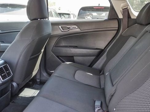 Certified 2025 Kia Sportage LX AWD/4WD image 19