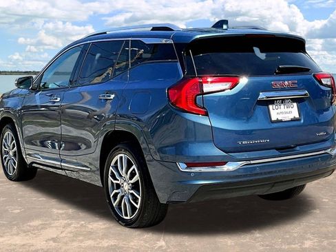 Used 2024 GMC Terrain Denali image 5