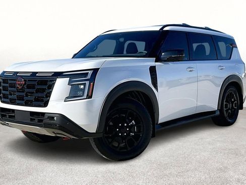 Used 2025 Nissan Armada PRO-4X image 14