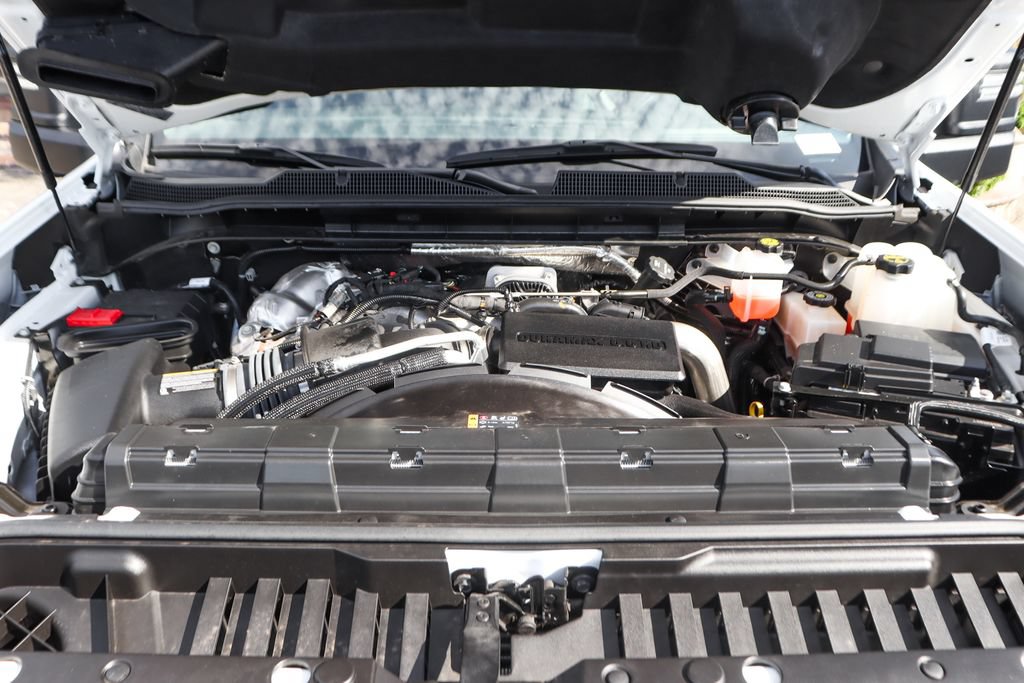 Used 2025 Chevrolet Silverado 2500 LT AWD/4WD image 12