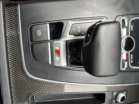 Used 2018 Audi SQ5 Prestige w/ Prestige Package image 35