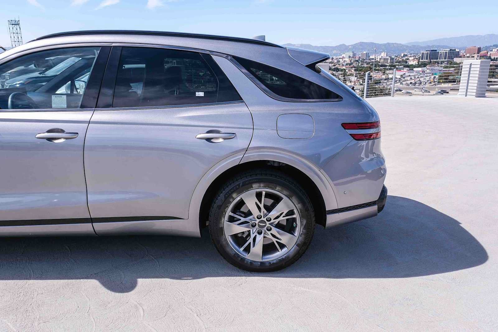 Used 2022 Genesis GV70 3.5T Sport w/ Sport Advanced Package AWD/4WD image 7